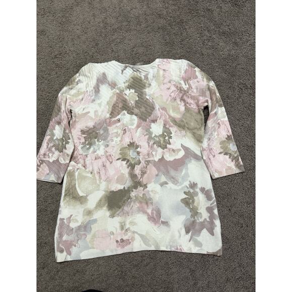Chicos Size 1 Medium Stretchy Floral Print Pullover Comfy Blouse Top Textured - Picture 2 of 6